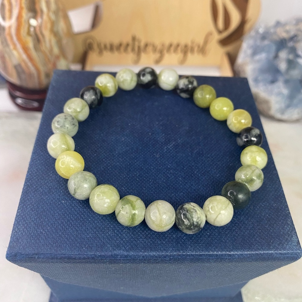 Green Flower Jade Stone of Prosperity & Grace Gemstone Stretch Bracelet 8mm
